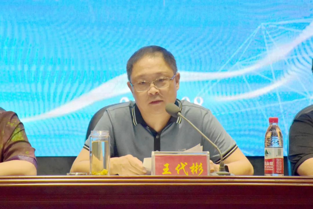 迎“新”聚力啟新程！遂寧一中為新教師上好入職“第一課”.jpg